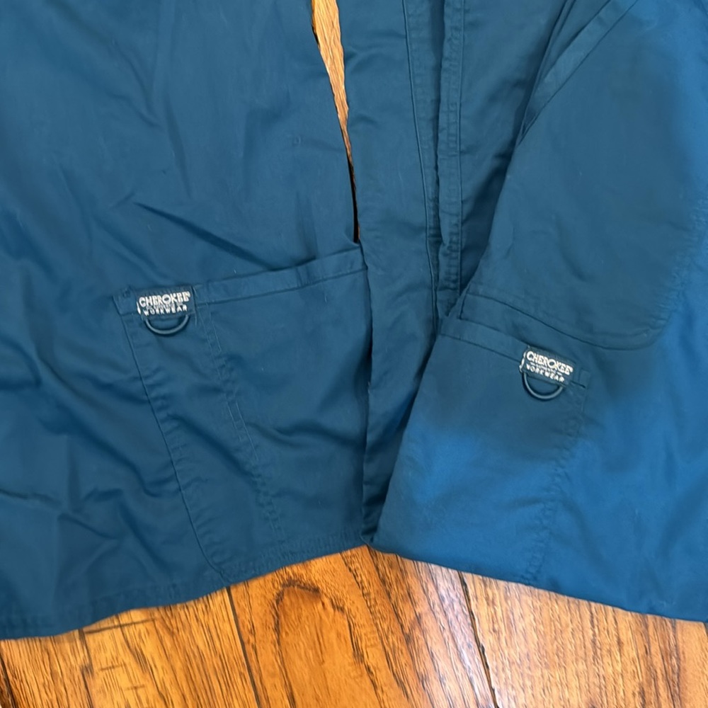 Scrub Set - Picture 3 of 3